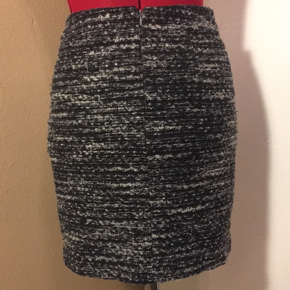 EUC Ann Taylor tweed skirt - Picture 4 of 4